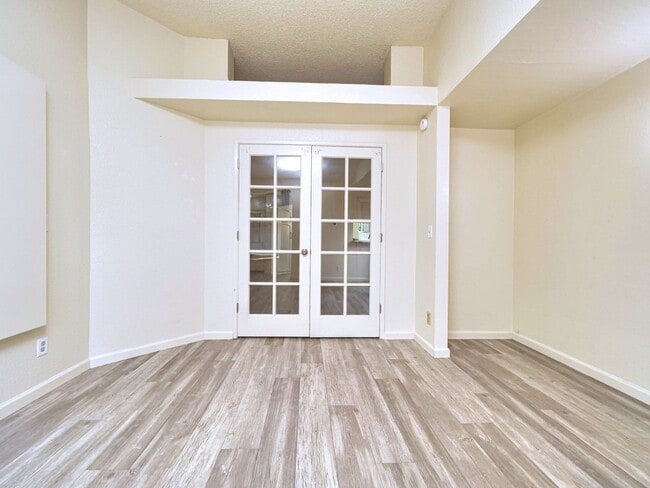 Building Photo - Cozy 2bed 1 bath South Natomas home availa...