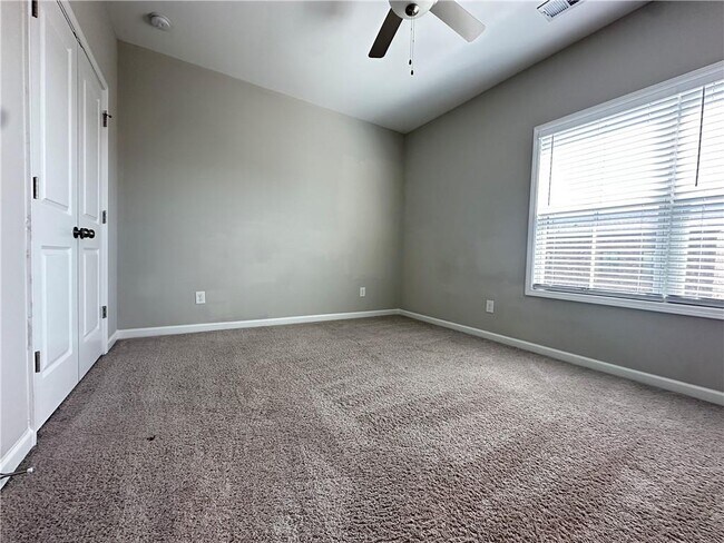 Building Photo - 6550 Cortland Walk