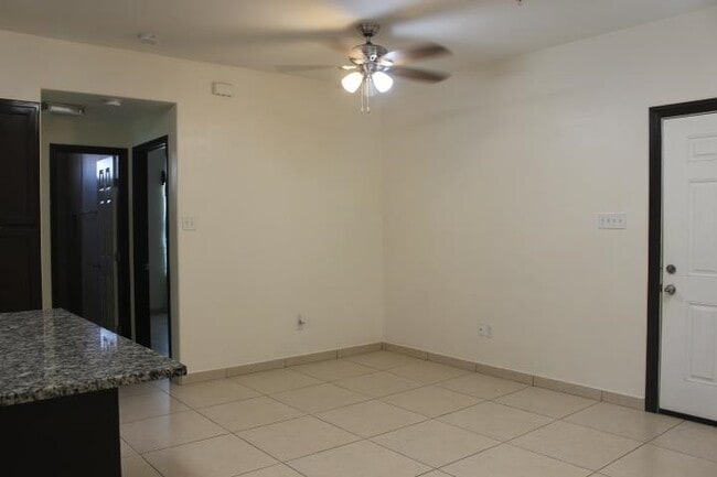 Building Photo - 3118 Garfield St