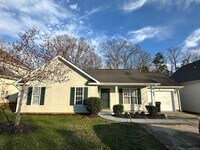 Building Photo - Adorable Three Bedroom Two Bath Home in Walnut Creek