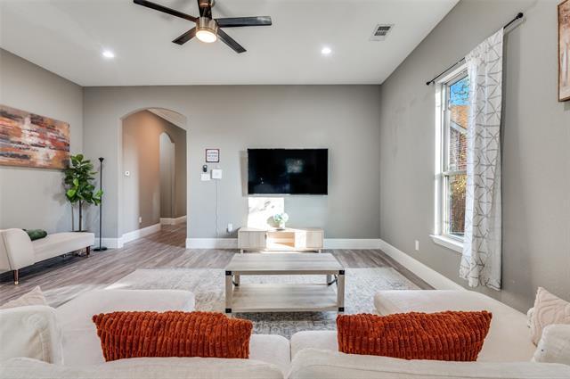 Building Photo - 1016 Winters St