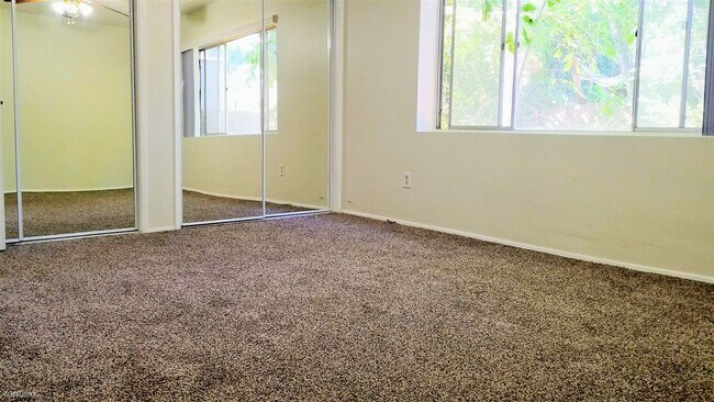 Building Photo - 2 br, 3 bath House - 4580 55th Street B