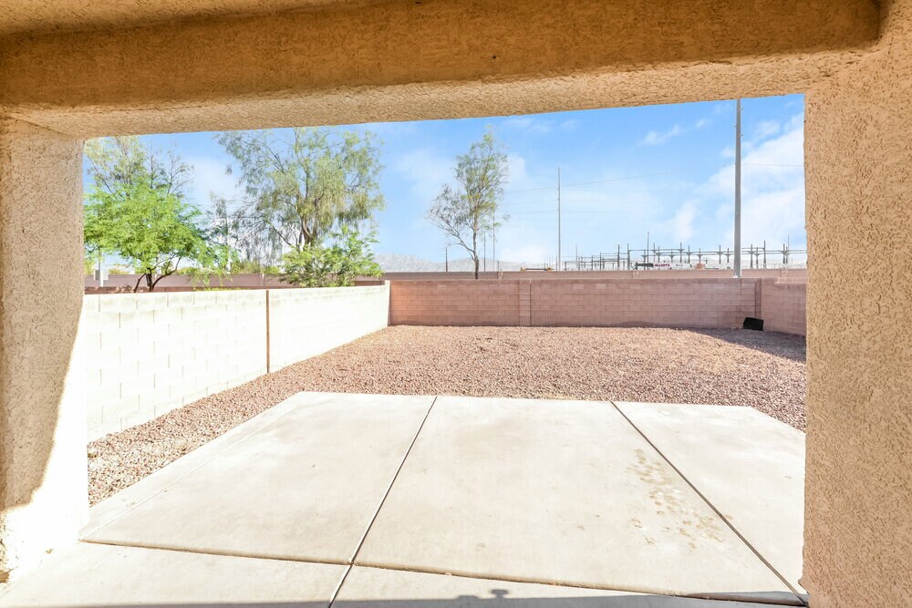 Building Photo - 3520 Terraza Mar Ave