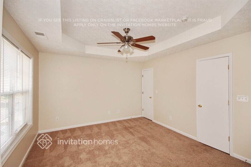 Building Photo - 2314 Kissing Tree Ln SE