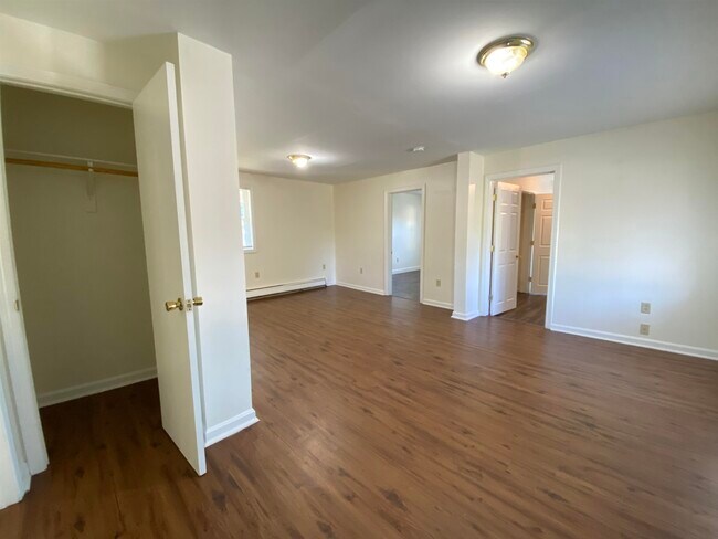 Building Photo - 53 Walker St