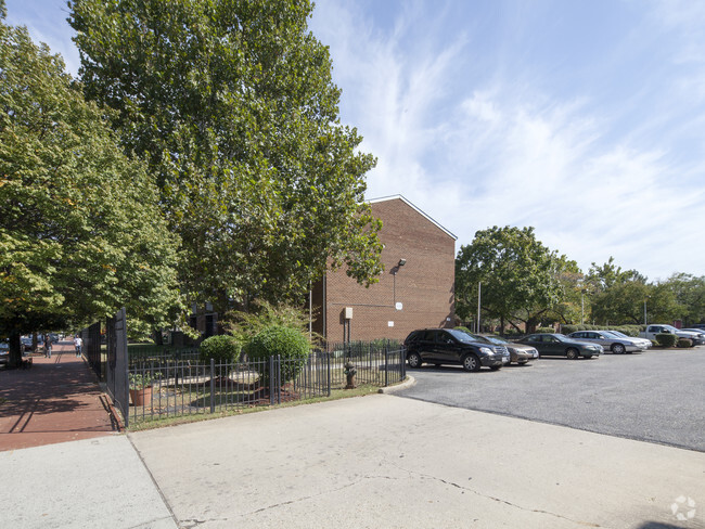 Building Photo - Northwest Coop No 15