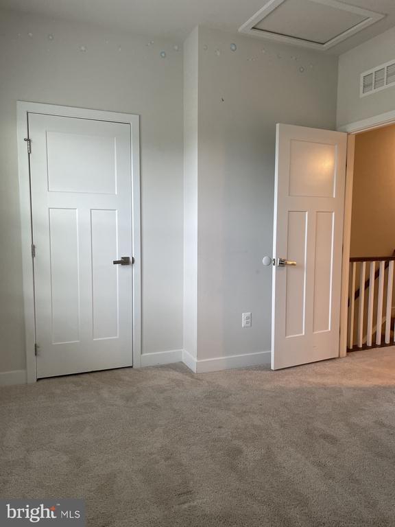 Building Photo - 6415 Ballenger Run Blvd