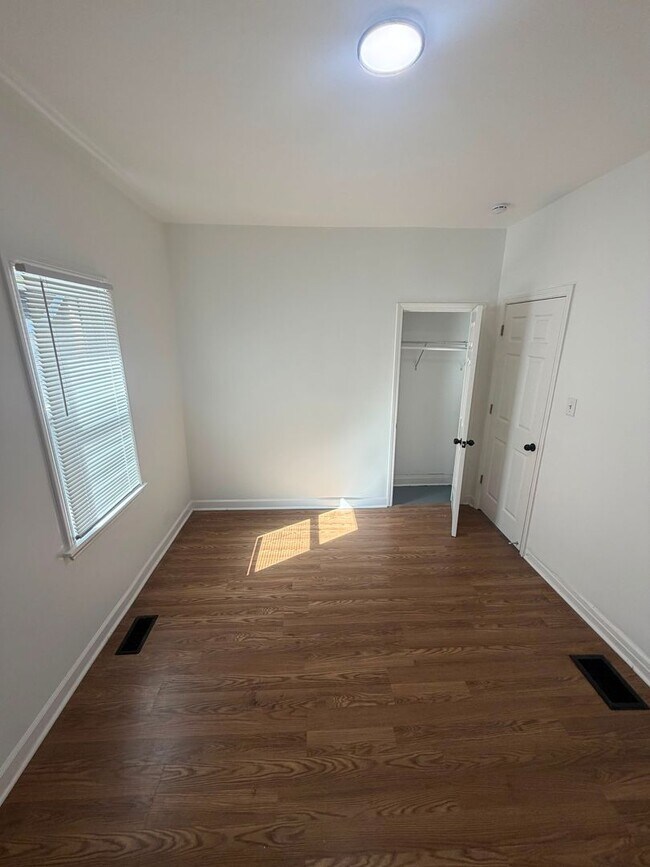 Building Photo - Newly Renovated 3 Bedroom • 1 Bathroom Home