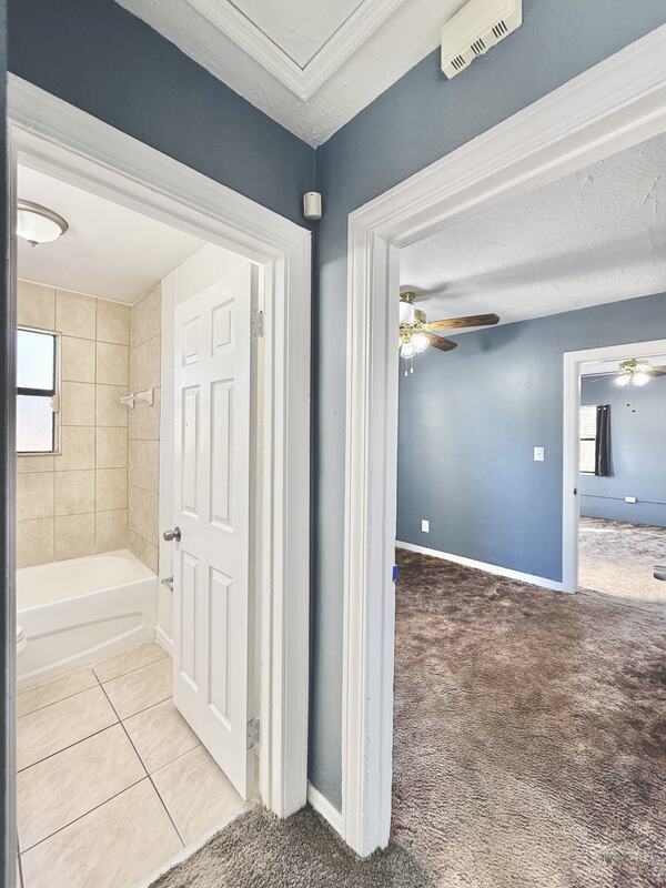 Building Photo - 1828 20th Ave S