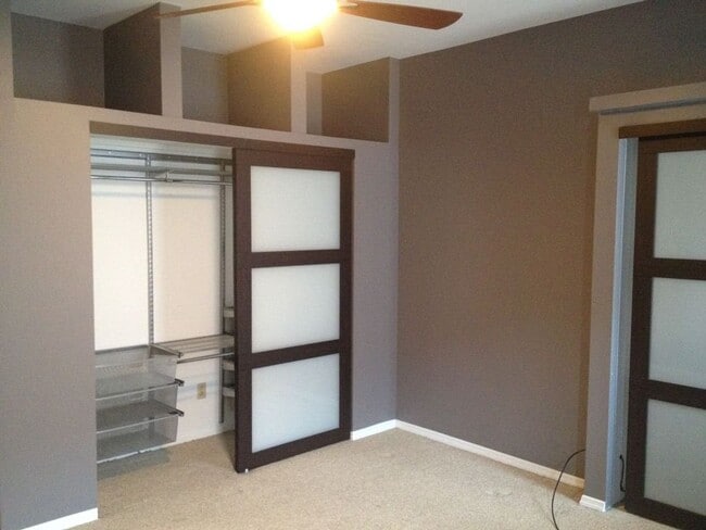 Building Photo - Lovely Apartment - 2 bedroom - 3rd floor