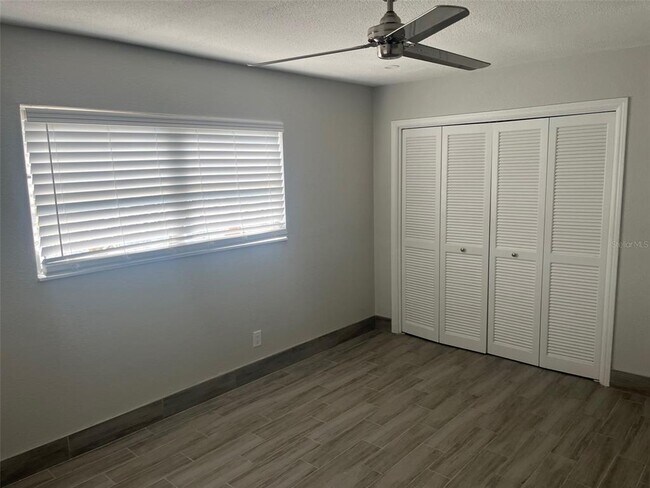 Building Photo - 1605 Pass a Grille Way