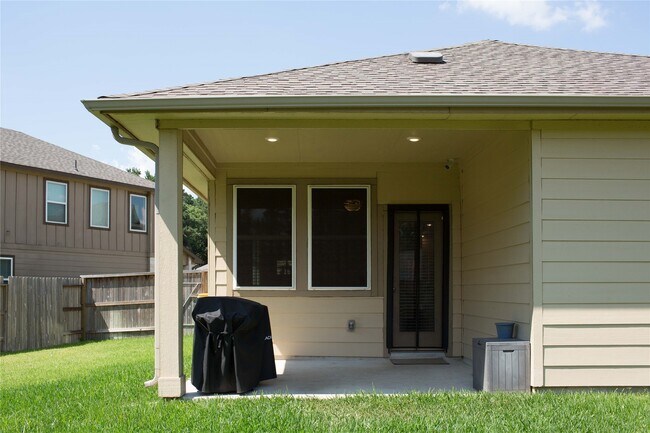 Building Photo - 2115 Bear Oak Ct