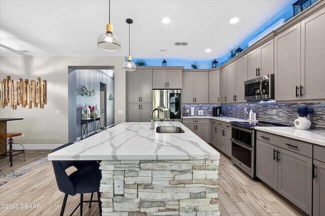 Building Photo - 504 Coral Reef Way