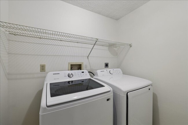 Building Photo - 7 Swift Ln