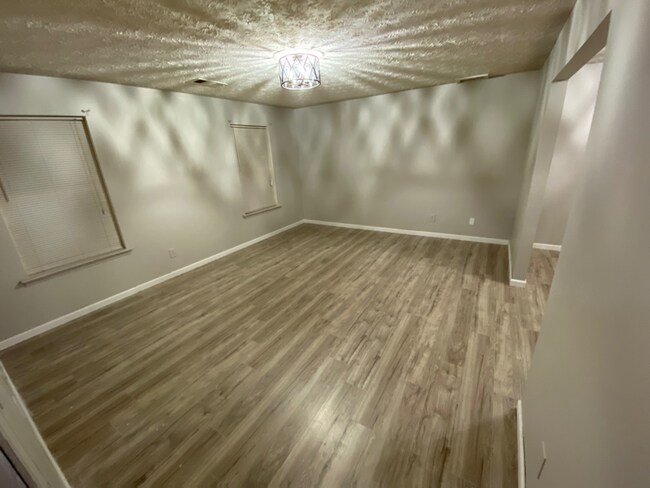 Building Photo - 280 Bridgestone Ln