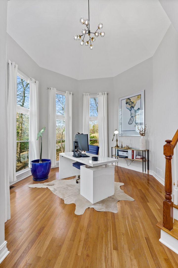 Building Photo - 132 Interlochen Dr