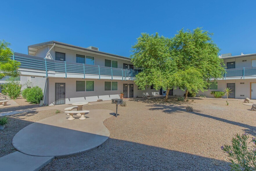 Ellis Midtown 3117 N 7th Ave Phoenix AZ 85013 Apartment Finder