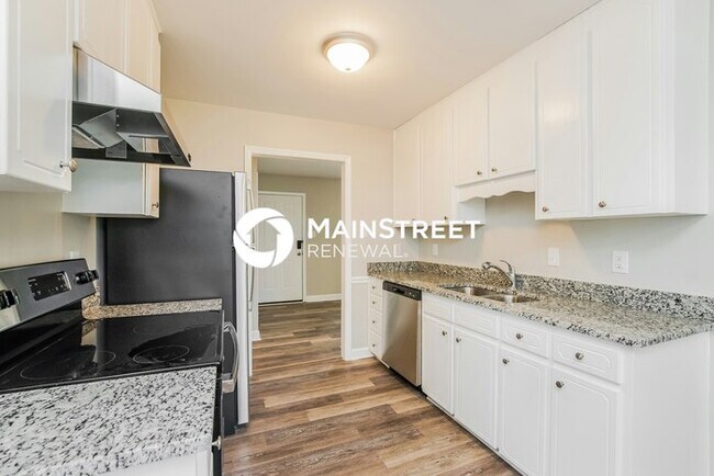Building Photo - 3 Bedroom Pet-Friendly Home in Smithfield, NC with Main Street Renewal