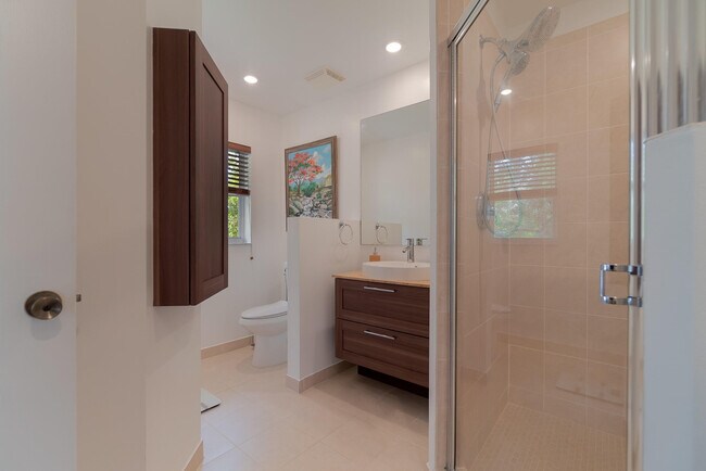Building Photo - 123 Wakulla Springs Way