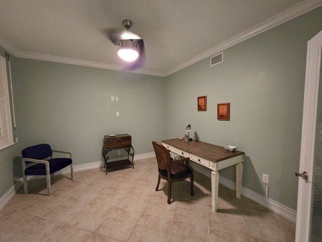 Building Photo - SEASONAL RENTAL FOR 2026 SEASON
