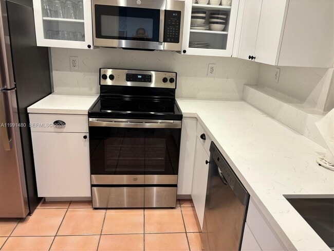 Building Photo - 201 Crandon Blvd