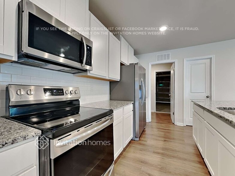 Building Photo - 7304 Olive Coast St