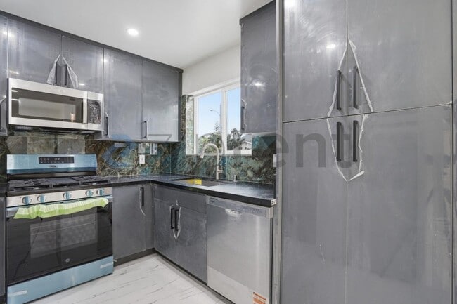 Building Photo - 17406 Horst Ave