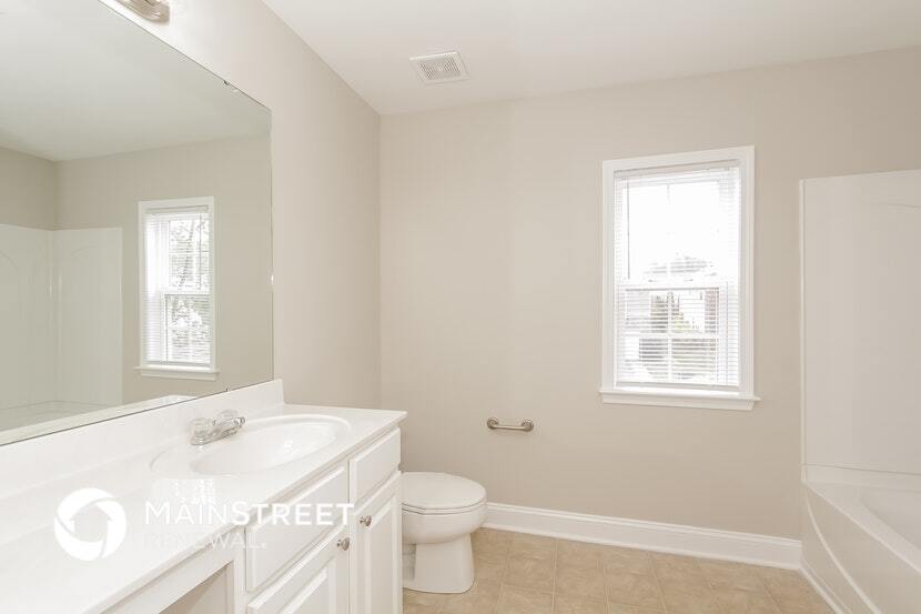 Building Photo - 12930 Tahoe Dr