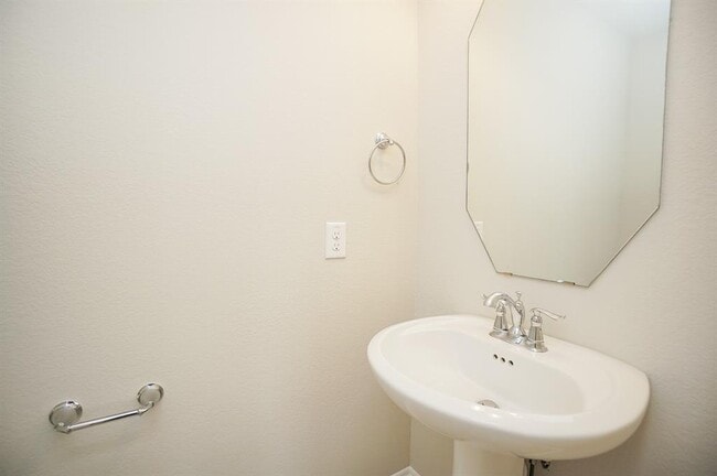 Building Photo - 27414 Ashland Meadows Ln