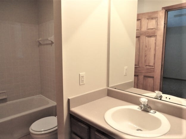 Building Photo - 373 Winterset Dr