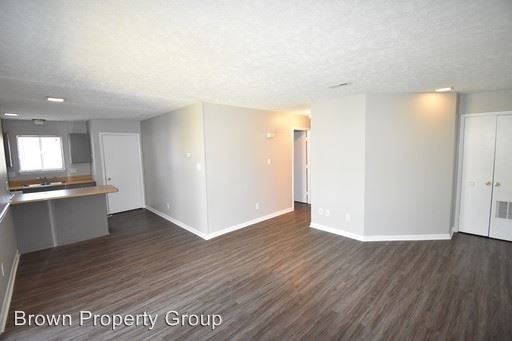 Building Photo - 943 Applewood Ln