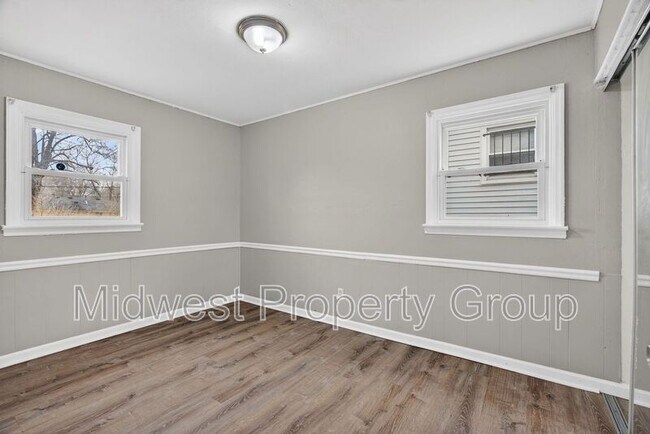 Building Photo - 1157 Redman Blvd