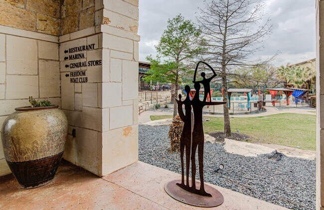 Building Photo - 107 Cascading Water Pl