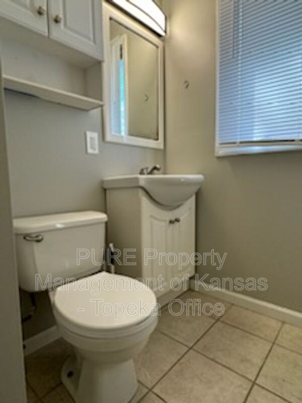 Building Photo - 3506 SW Twilight Dr