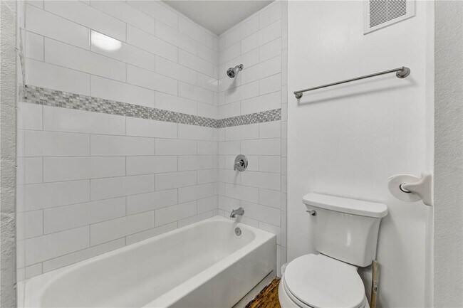 Building Photo - 3109 W Horatio St