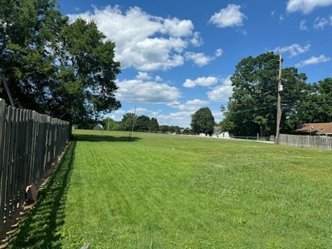 Building Photo - 1433 Garden Farm Dr