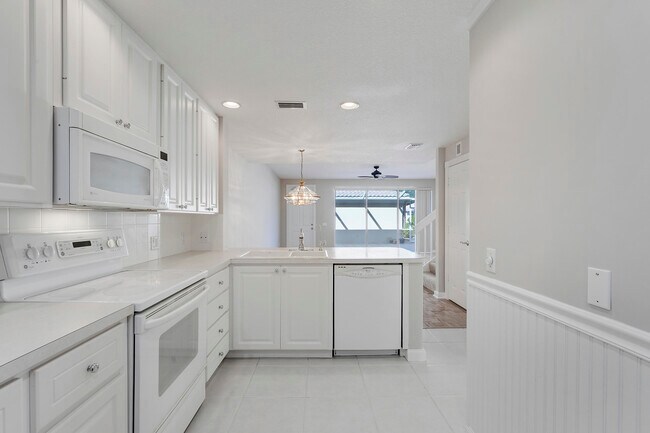 Building Photo - 1685 Jeaga Dr