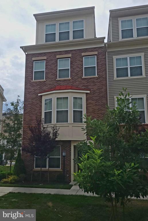 Building Photo - 7111 Tyndale Way