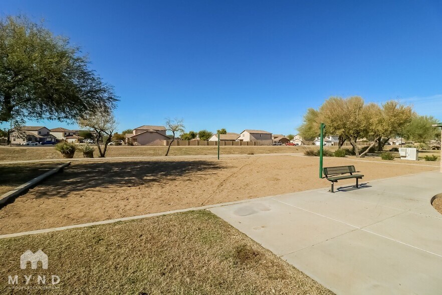 Building Photo - 12333 W Rosewood Dr