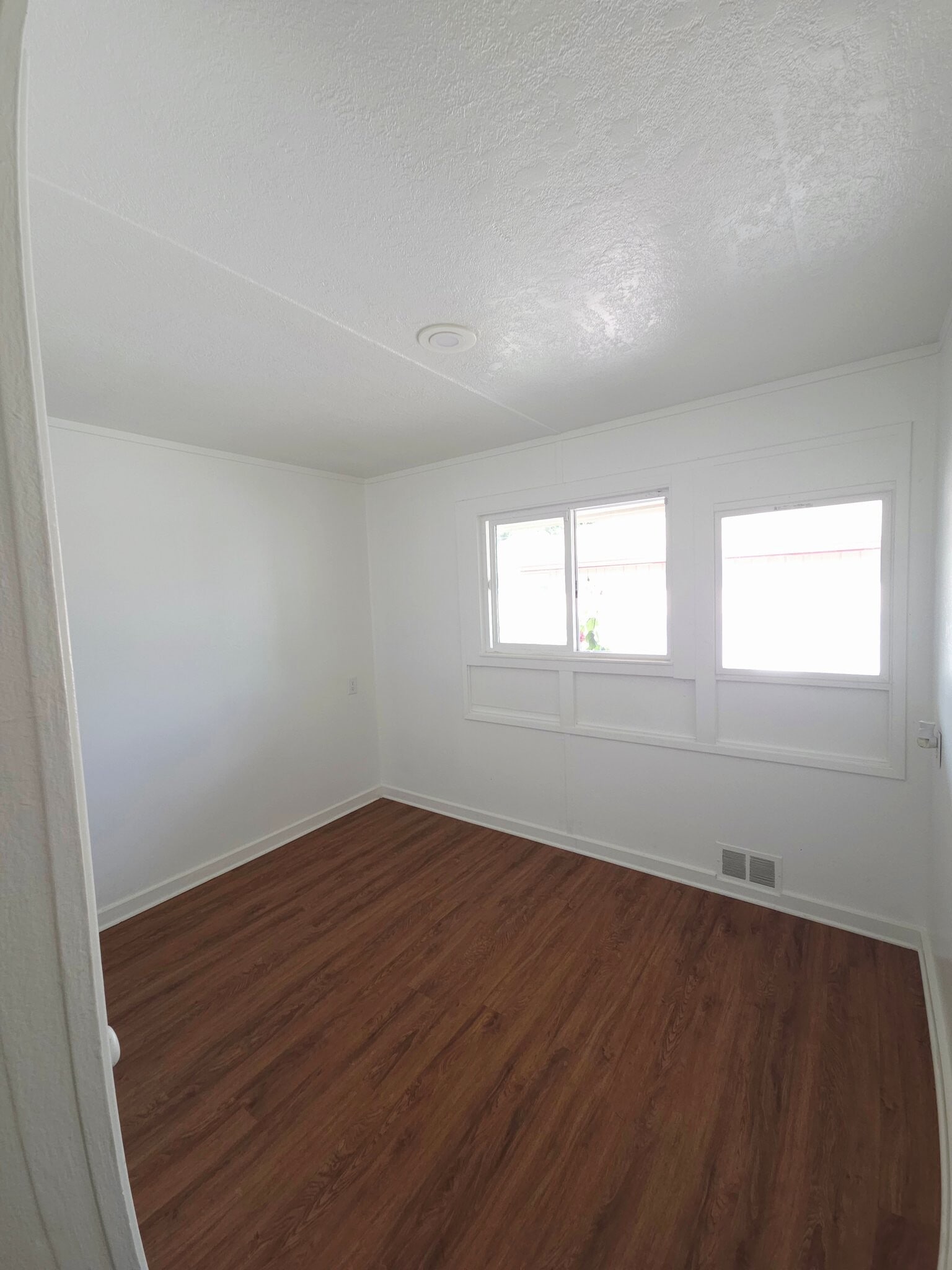 Building Photo - 8122 NE Wygant St