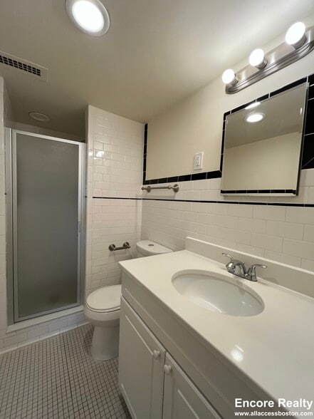 Building Photo - 16 Monmouth Ct