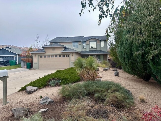Primary Photo - Spacious 3 Bedroom 2.5 Bath Home In NW Ren...