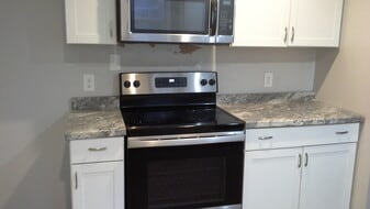 Building Photo - 2593 Nancelon Cir N