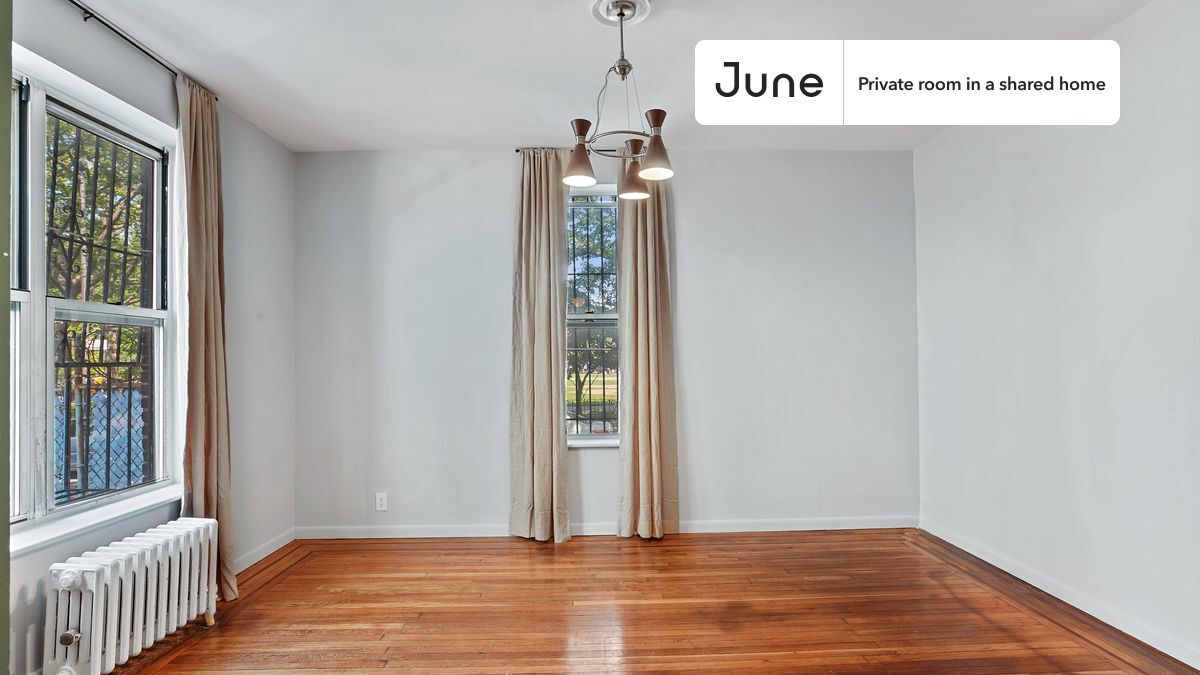 Building Photo - Room in Shared 4 bed/1 bath home