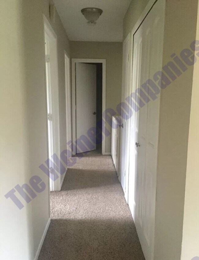 Building Photo - Now leasing for August 2026!