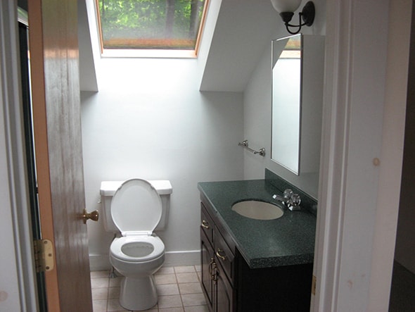 Building Photo - 3 bedroom, single family home