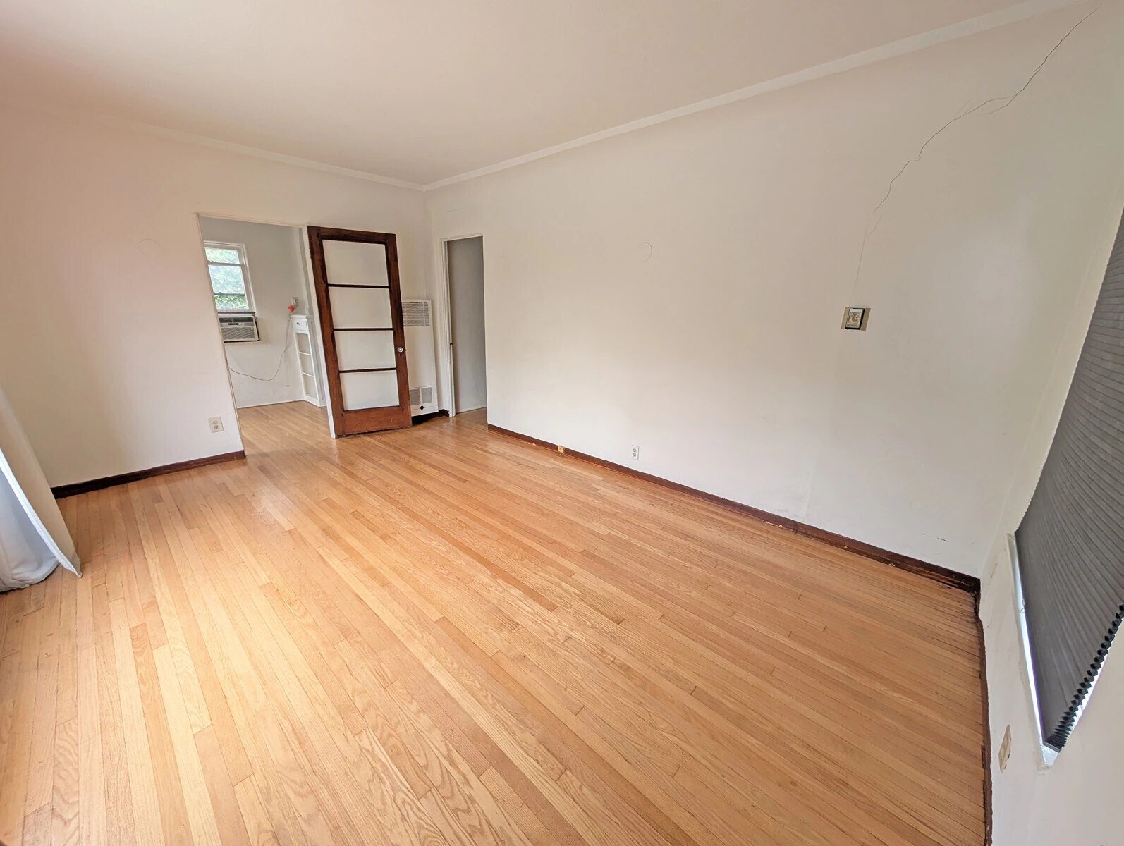 Building Photo - 826 Maltman Ave