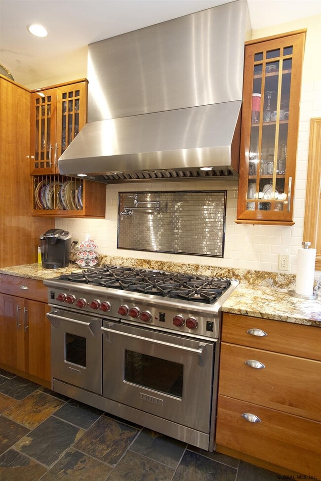 Building Photo - 32 Flat Rock Rd