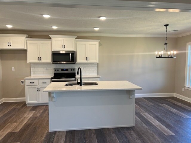 Building Photo - 29 Tara Dr