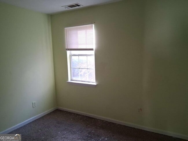 Building Photo - 209 E Wilson St